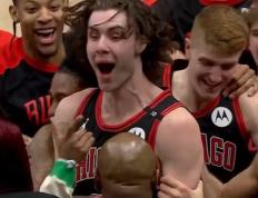 开云APP-关于公牛遭遇魔术队逆转，遗憾失利的信息