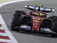 开云体育中国-雷诺车队完胜迈凯伦，汉密尔顿点燃赛场