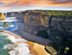 开云体育APP下载-欧冠半决赛之夜，克瓦子弹数据全面爆炸，一役击碎所有质疑！