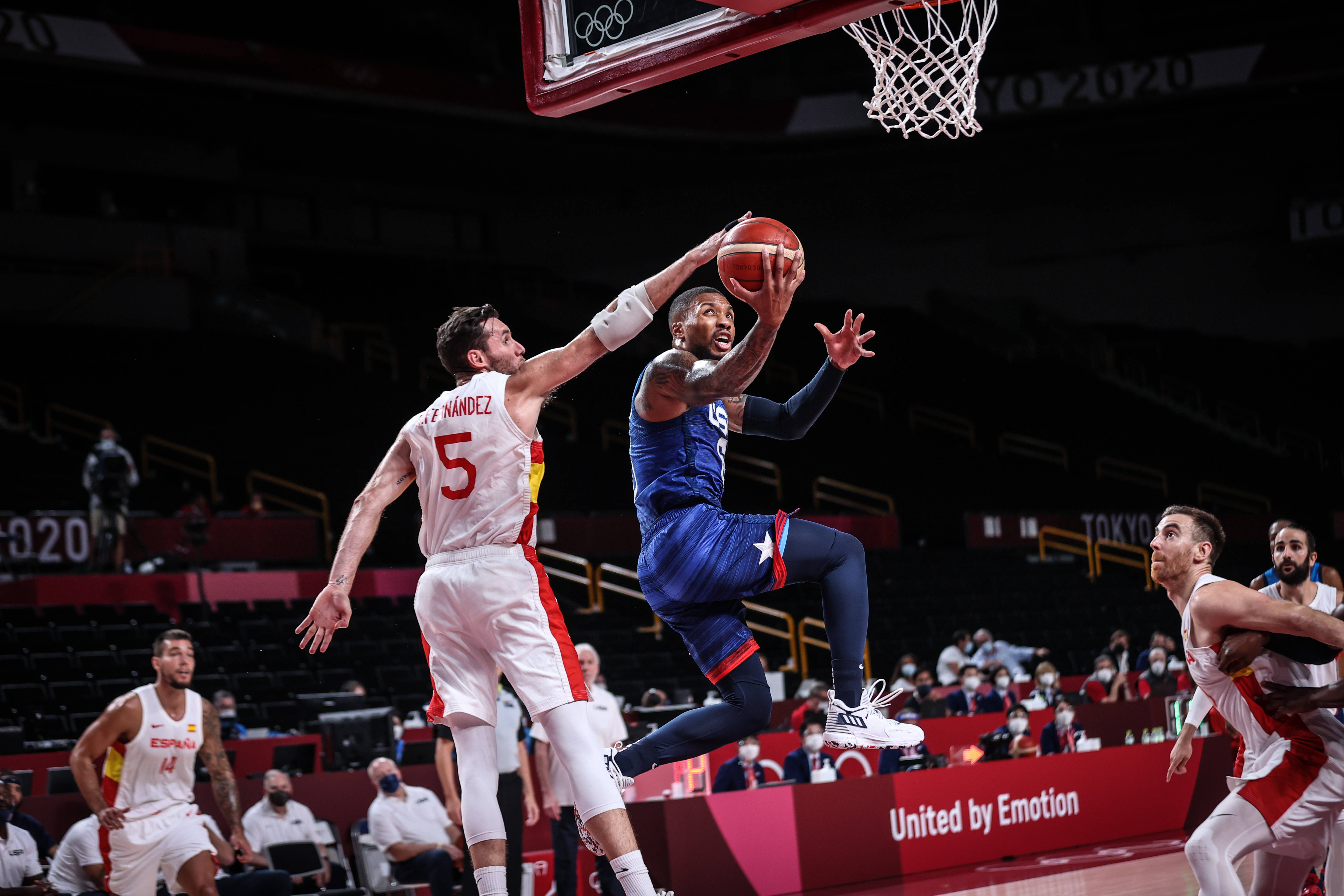 开云体育-包含美国男篮轻取魔术，丹尼·格林一己之力扛起全队的词条