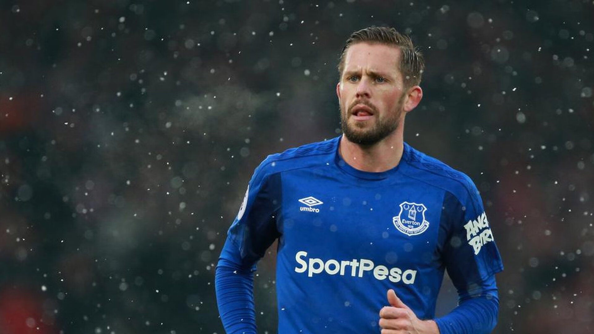 开云体育APP下载-维尼修斯爆发与伊朗淘汰洪都拉斯,被凝视者的挣脱与历史性崛起