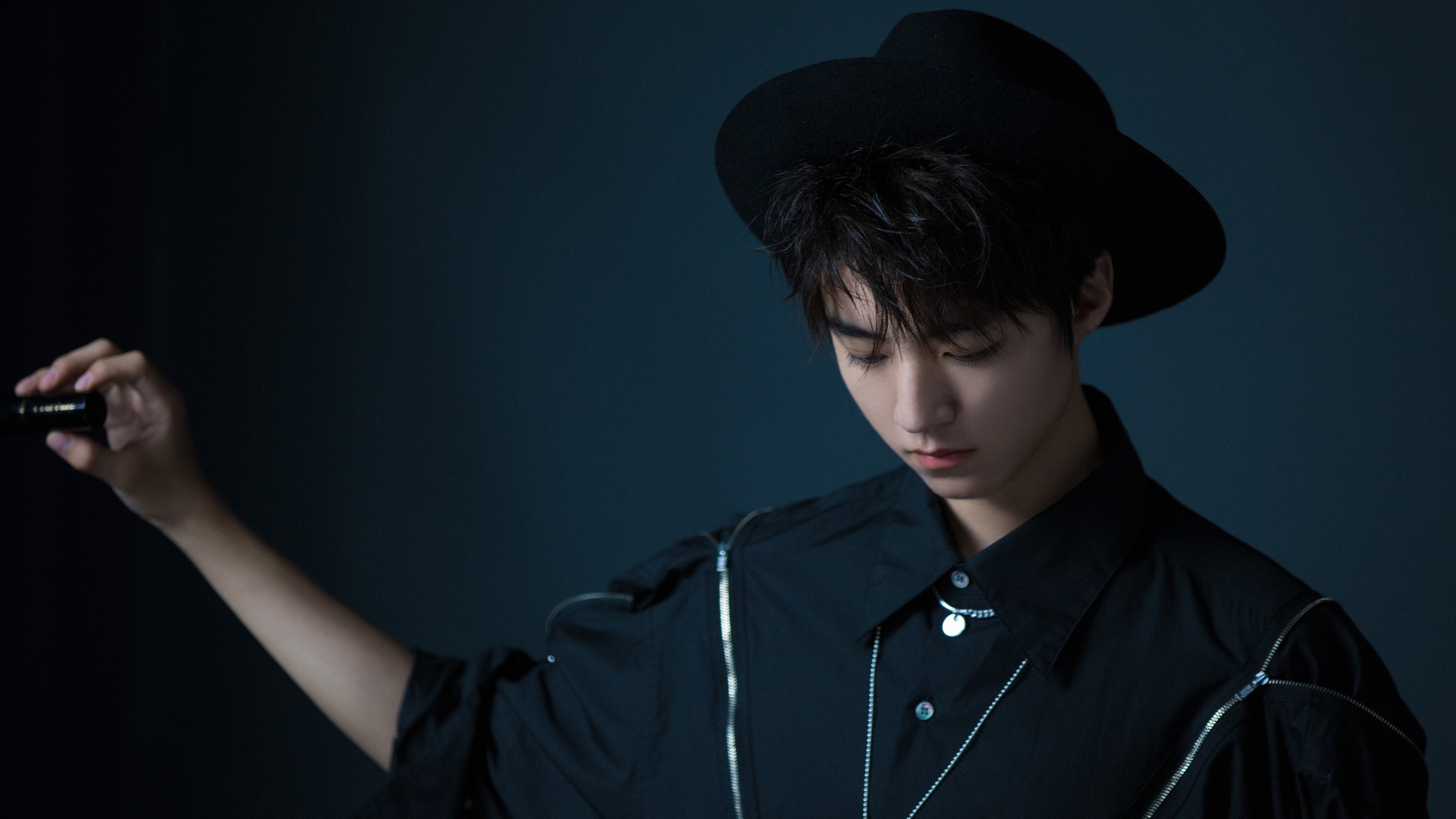 开云体育中国-双子星对决!哈利伯顿狂轰32+7打爆76人,黄蜂铁血防守锁死大帝创赛季最低分