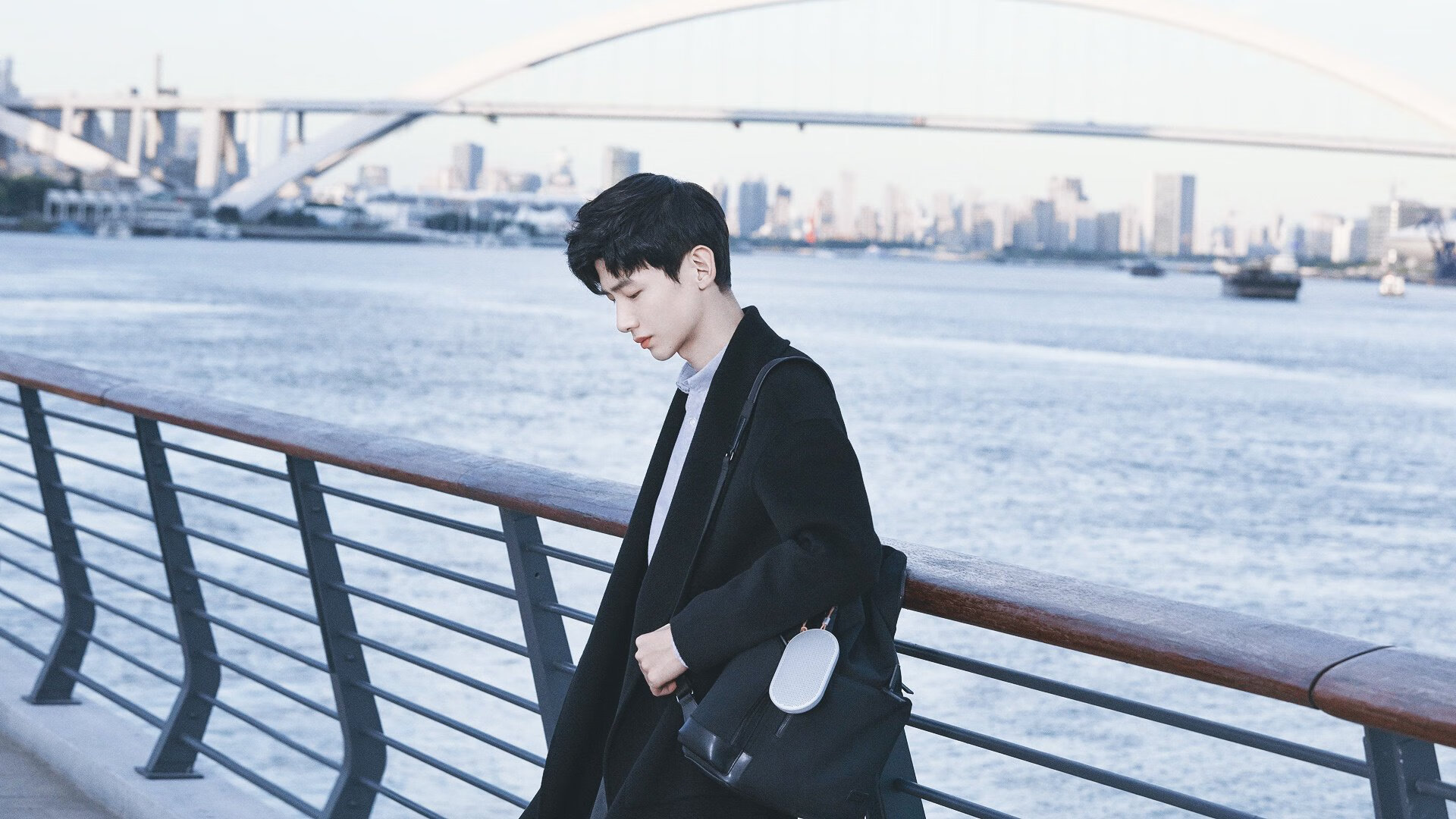 开云体育官网-传奇仍在继续—伊布季后赛抢七之夜用实力书写不朽